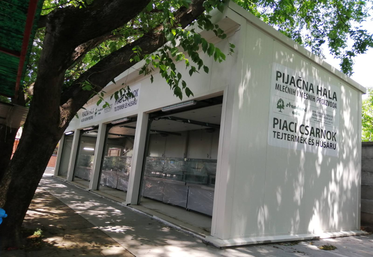 Nova mlečna hala na pijaci u Adi