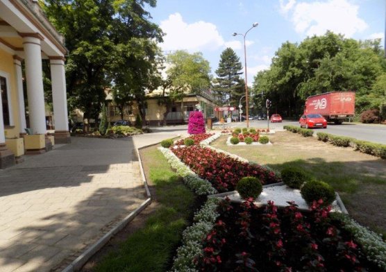 nastavak_ureenja_prostora_ispred_opstine_3_20150702_2005203209